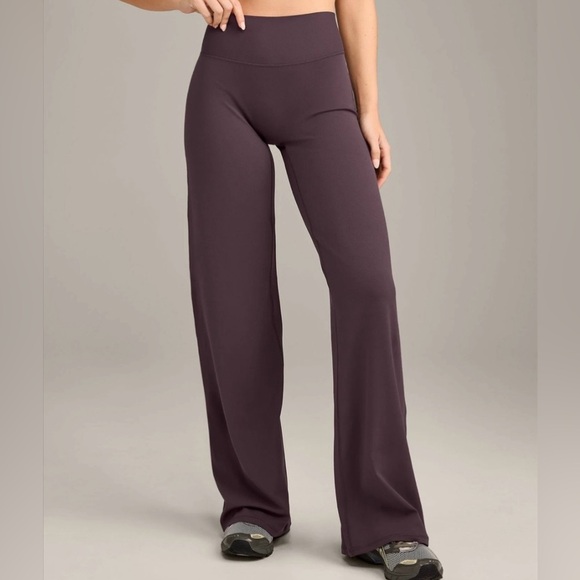 Oner Active Straight Leg pants - small SHORT - Picture 2 of 4